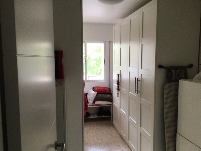 Appartement avec 3 Chambres  à Estepona
