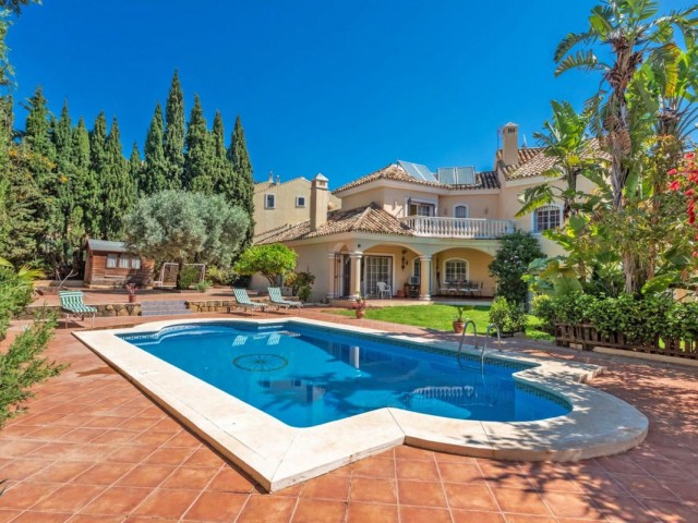 8 Soveroms Villa i Marbella