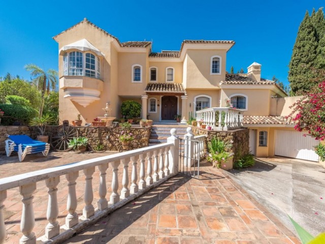 8 Soveroms Villa i Marbella
