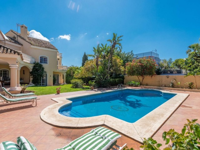 8 Soveroms Villa i Marbella
