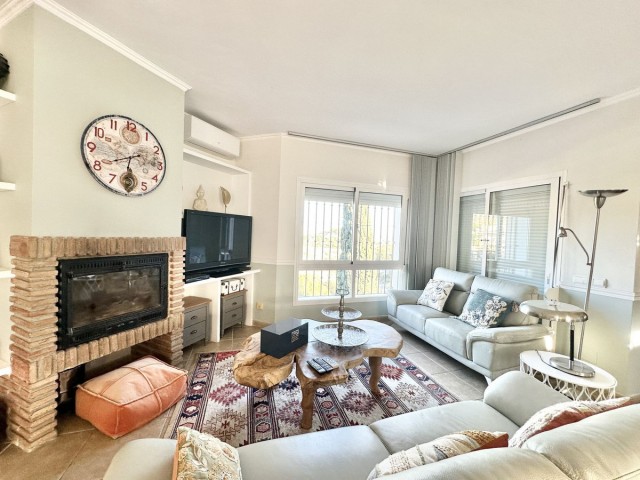4 Bedrooms Villa in Mijas Costa