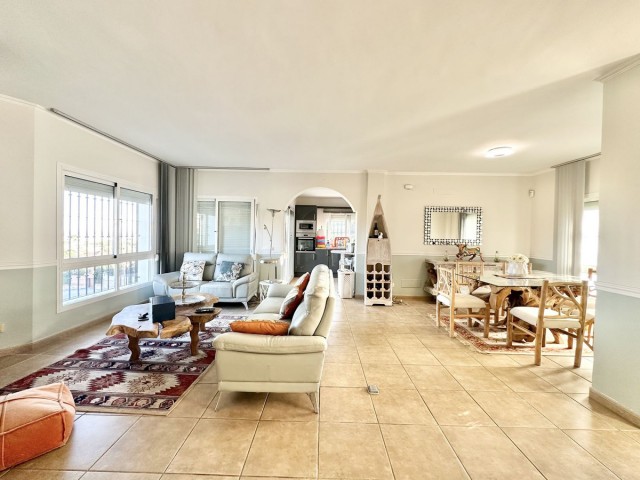 4 Bedrooms Villa in Mijas Costa