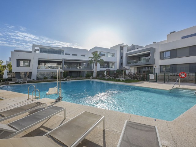 Apartamento con 2 Dormitorios  en Selwo