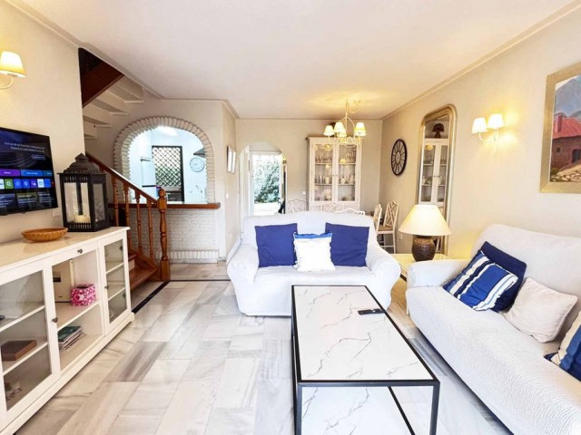 Apartamento con 2 Dormitorios  en Las Chapas