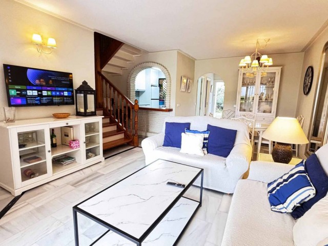 Apartamento con 2 Dormitorios  en Las Chapas