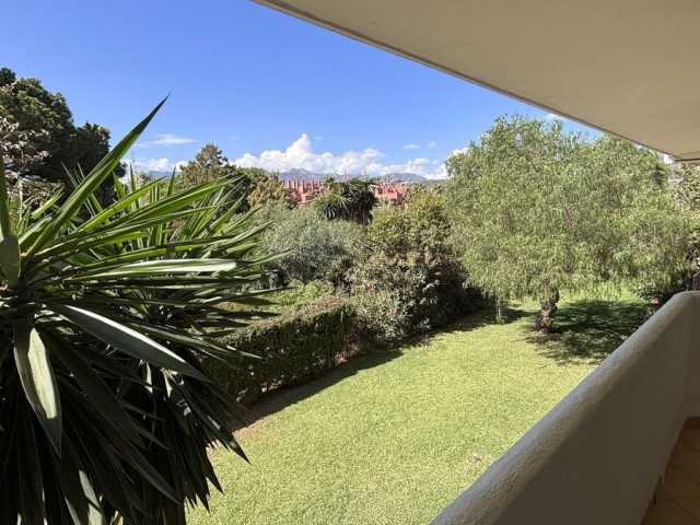 Apartamento con 2 Dormitorios  en Las Chapas