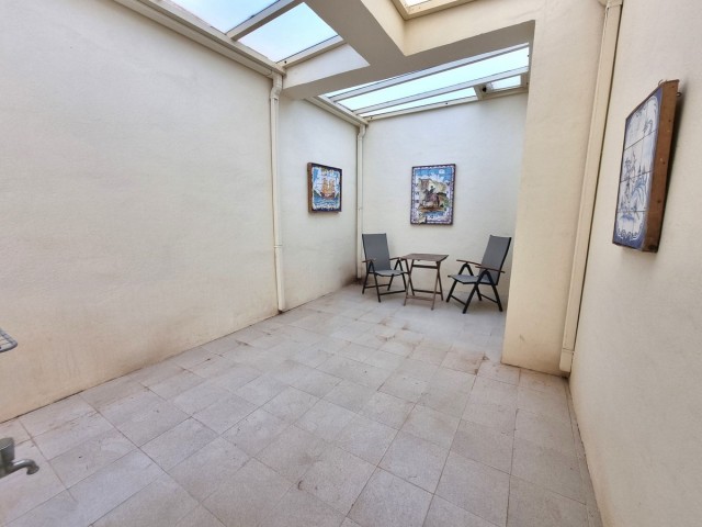 Apartamento con 3 Dormitorios  en Altos de los Monteros