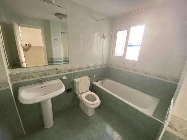 3 Sovrums Radhus i Fuengirola