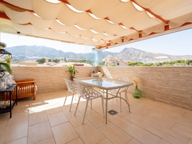 Penthouse avec 3 Chambres  à Torrequebrada