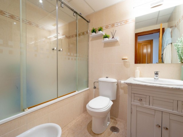 Penthouse avec 3 Chambres  à Torrequebrada