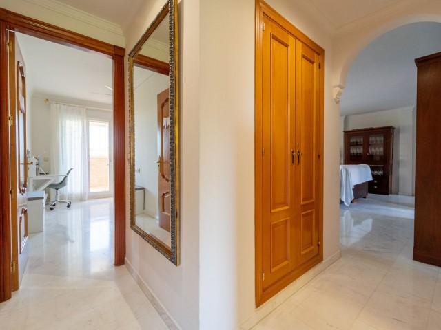 Penthouse avec 3 Chambres  à Torrequebrada