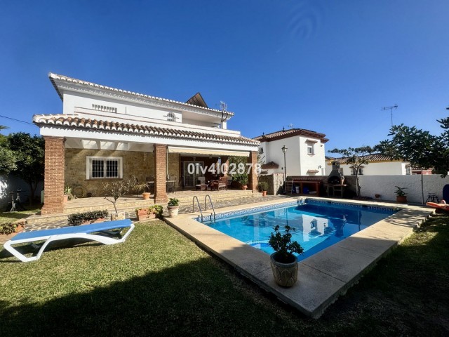 Villa Torremolinos - R5222311