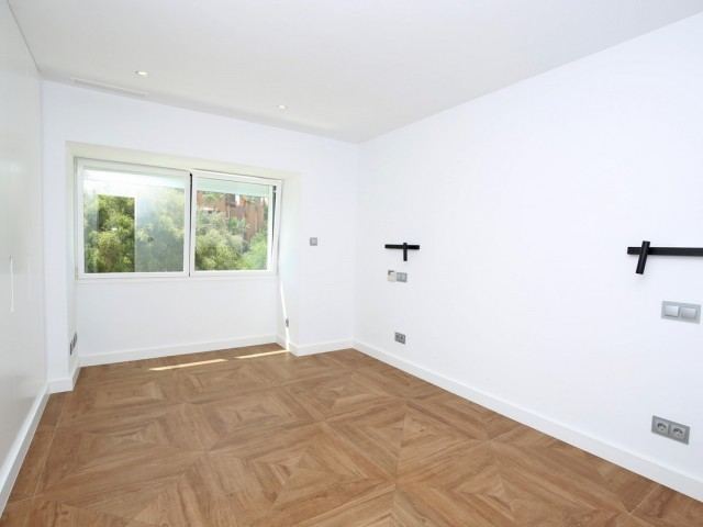 5 Bedrooms Townhouse in Nueva Andalucía