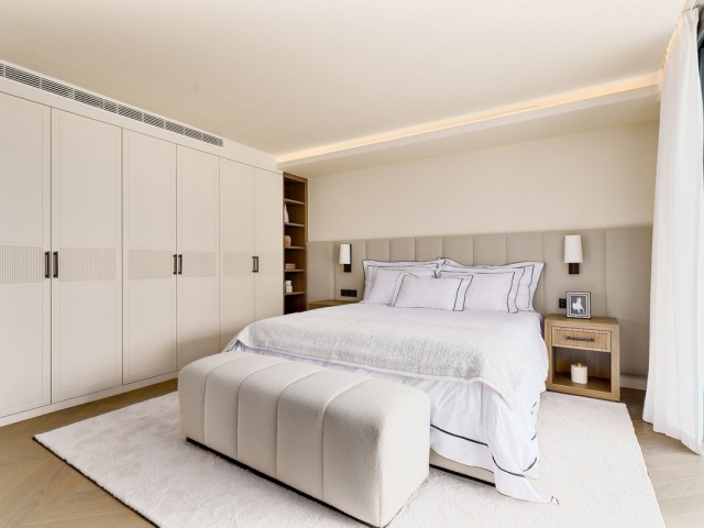 5 Bedrooms Villa in Nueva Andalucía