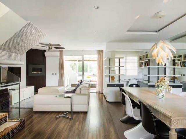 5 Bedrooms Townhouse in Nueva Andalucía