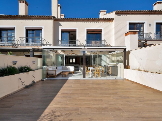 5 Slaapkamer Rijtjeshuis in Benahavís