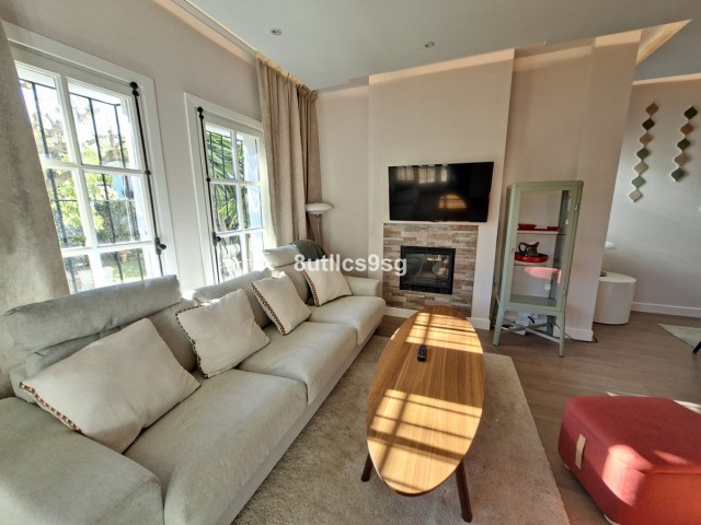 3 Bedrooms Apartment in Nueva Andalucía