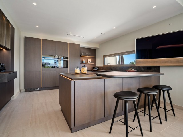 4 Bedrooms Villa in Nueva Andalucía