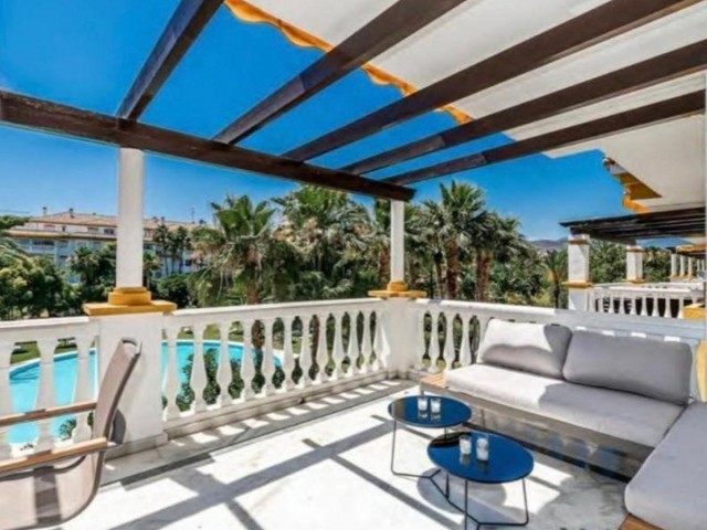 2 Bedrooms Apartment in Nueva Andalucía