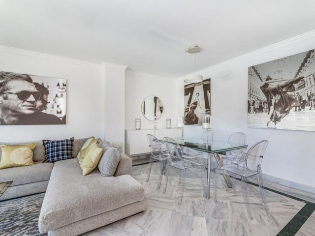 2 Bedrooms Apartment in Nueva Andalucía