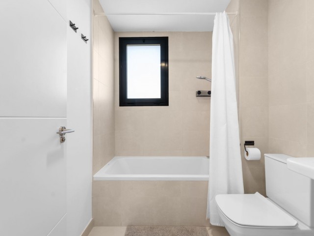 2 Sovrums Lägenhet i Fuengirola