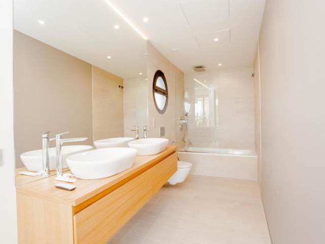 2 Sovrums Lägenhet i Fuengirola