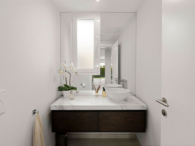 5 Bedrooms Villa in Nueva Andalucía