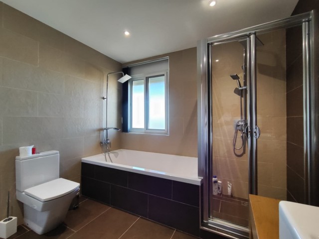 4 Sovrums Lägenhet i Fuengirola