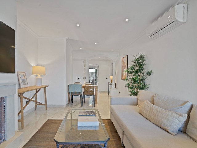 2 Bedrooms Apartment in Nueva Andalucía