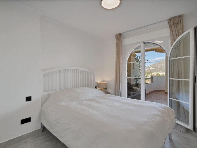 2 Bedrooms Apartment in Nueva Andalucía