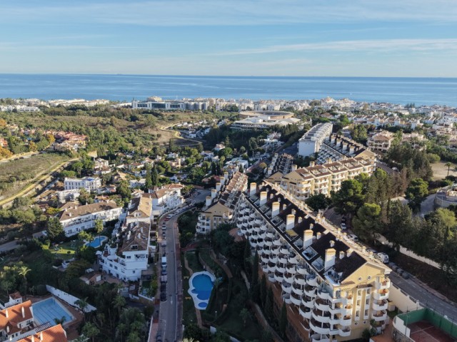 2 Bedrooms Apartment in Nueva Andalucía