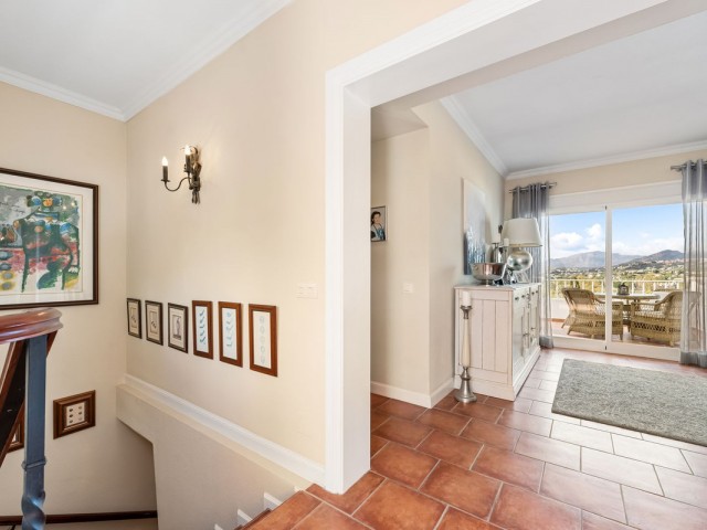 Maison mitoyenne avec 3 Chambres  à Nueva Andalucía