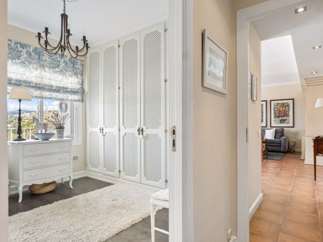 Maison mitoyenne avec 3 Chambres  à Nueva Andalucía