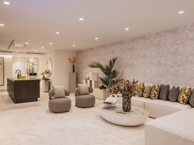 4 Soveroms Leilighet i Estepona