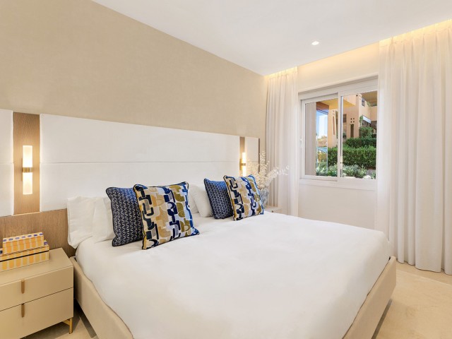 4 Soveroms Leilighet i Estepona