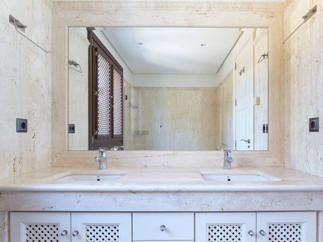 3 Soveroms Leilighet i Estepona