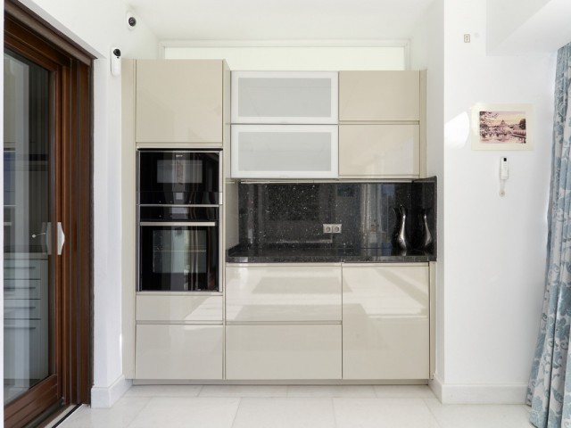 3 Soveroms Leilighet i Estepona