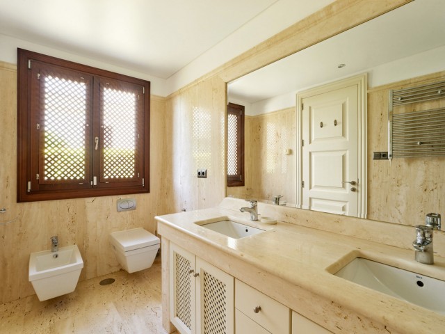 3 Soveroms Leilighet i Estepona