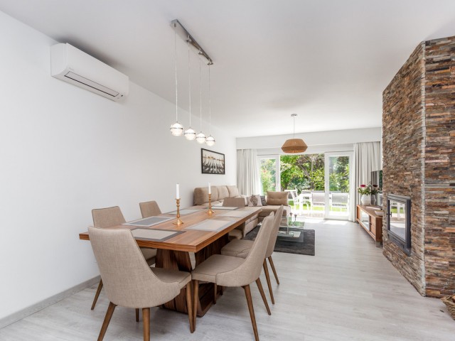 Maison mitoyenne, Nueva Andalucia