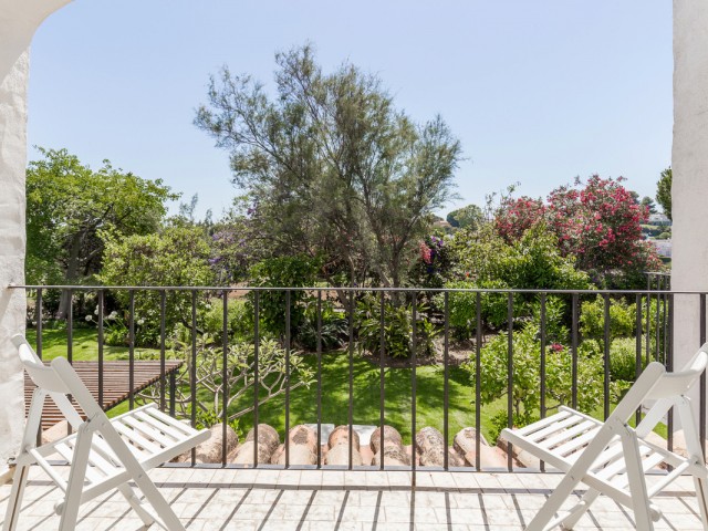 Maison mitoyenne avec 2 Chambres  à Nueva Andalucía