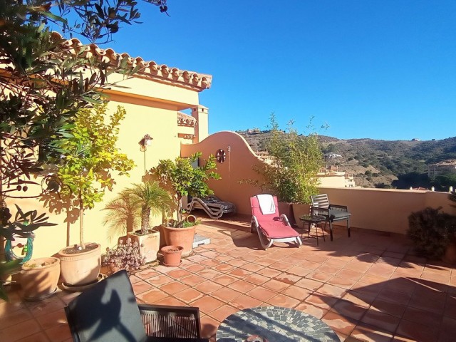 Appartement avec 3 Chambres  à Calahonda