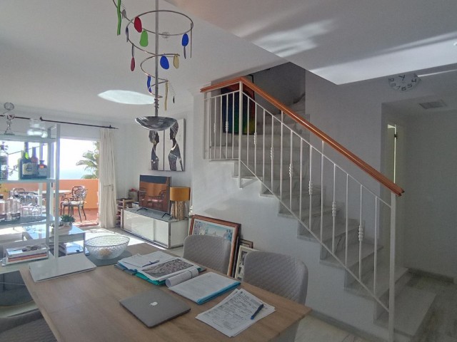 Appartement avec 3 Chambres  à Calahonda