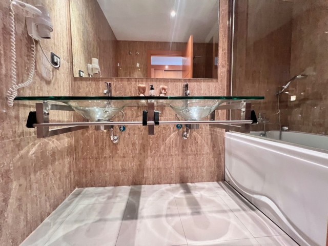 2 Soveroms Leilighet i Estepona