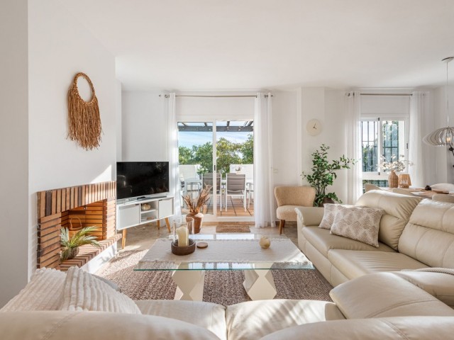 Appartement avec 3 Chambres  à Nueva Andalucía