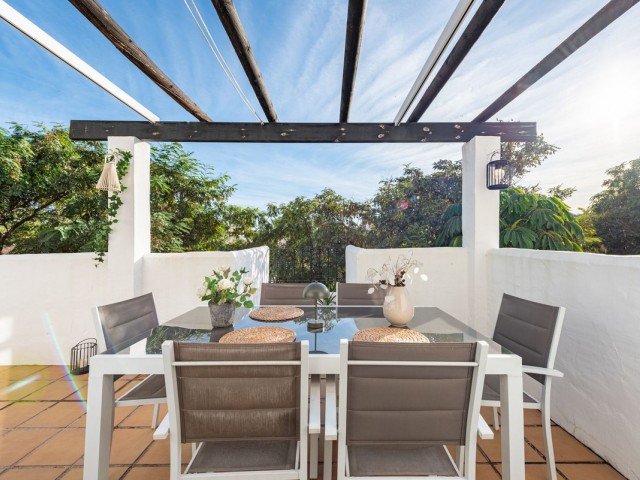 Appartement avec 3 Chambres  à Nueva Andalucía