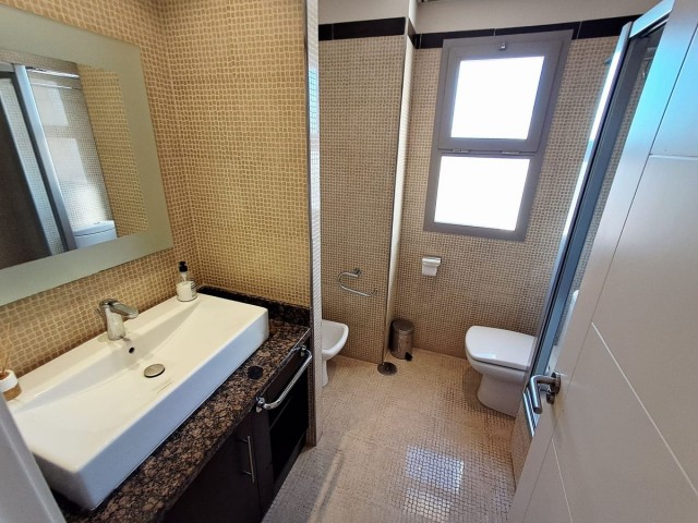 2 Sovrums Lägenhet i Benalmadena