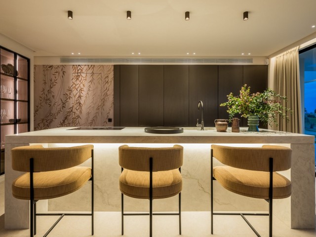 Villa avec 4 Chambres  à Nueva Andalucía