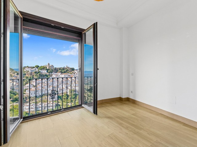Maison mitoyenne avec 3 Chambres  à Casares
