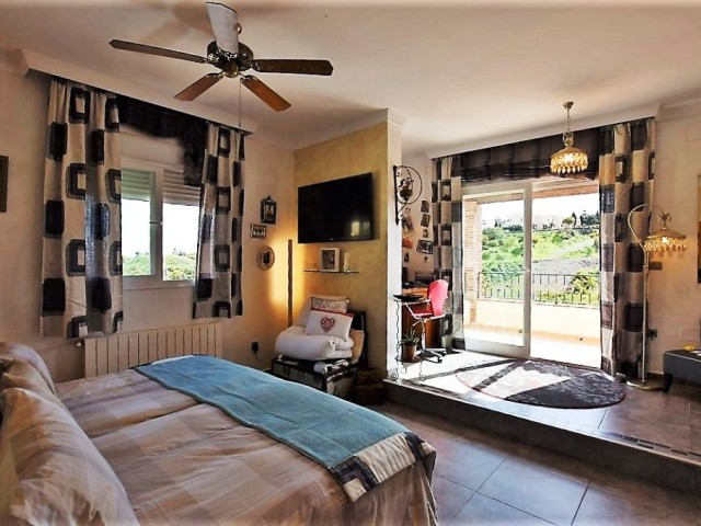 5 Slaapkamer Villa in Mijas Costa