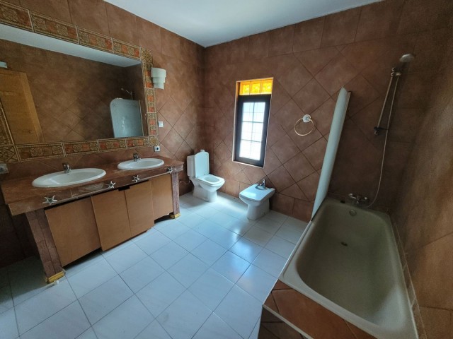 4 Schlafzimmer Villa in Río Real
